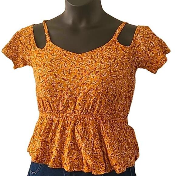 NWOT Hippie Rose Golden Floral Short Sleeve Blouse w/ Cut-Out Detail Size Small - Picture 5 of 5